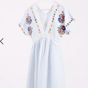 En Crème Smock Dress with Floral Embroidery